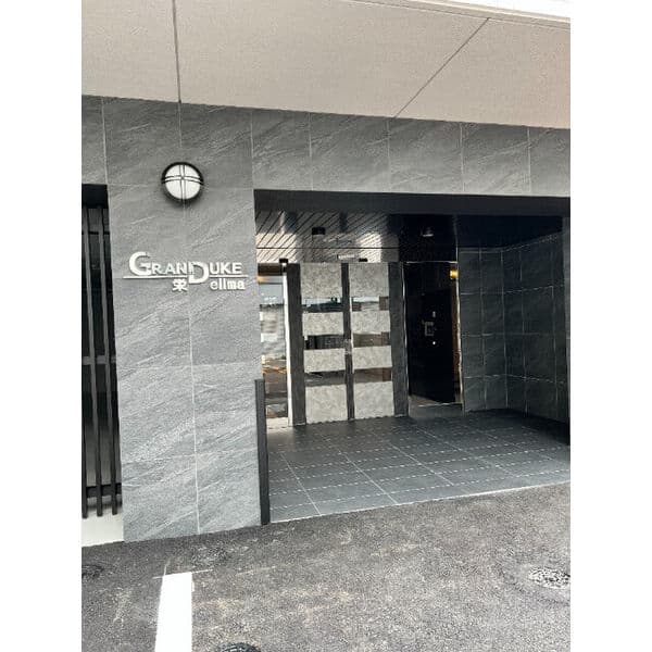GRAN DUKE栄elimaの写真